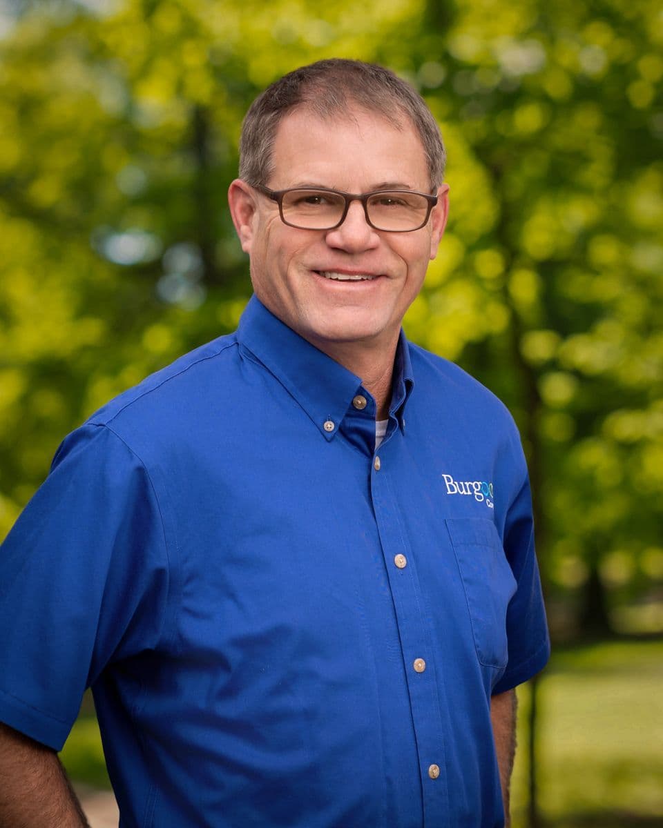 Louie Rogers headshot